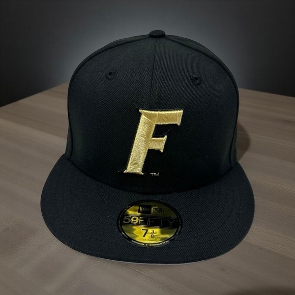 New Era 59FIFTY Florida Gators Fitted Hat Black/Gold Size 7 3/8 NWT Rare